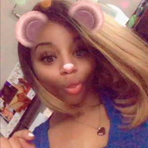 Meet your Posher, Aerial